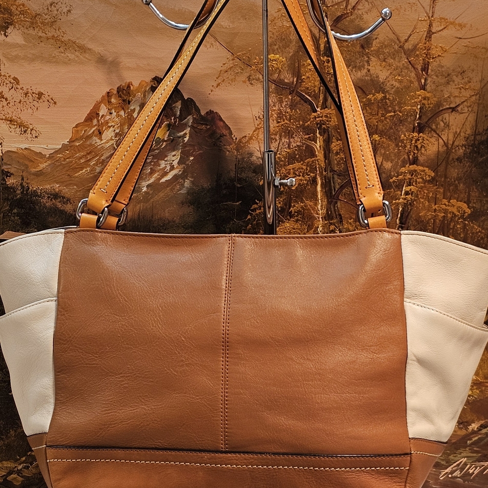 Coach Carrie Colorblock Leather Shoulder Bag - Picture 9 of 16